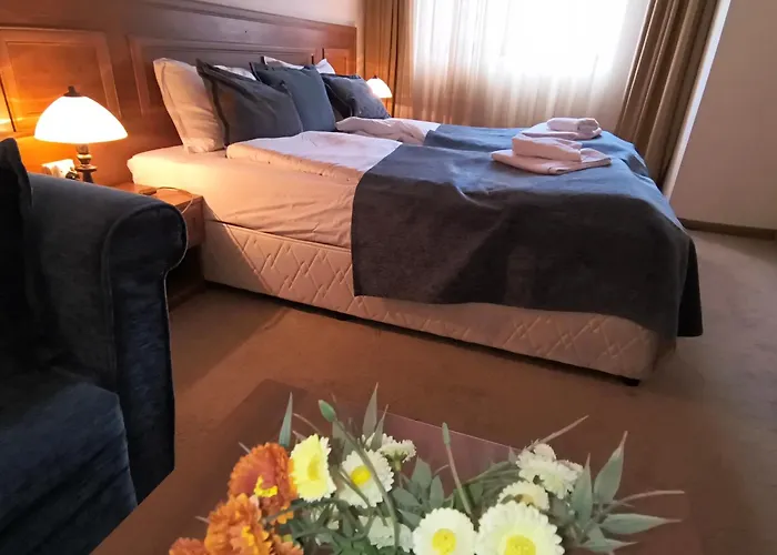 View Emerald Apartment